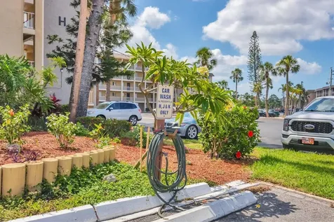 3534 Lake Bayshore Drive Bradenton FL 34205
