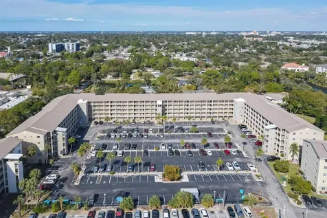 3534 Lake Bayshore Drive Bradenton FL 34205
