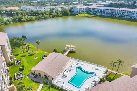 3534 Lake Bayshore Drive Bradenton FL 34205