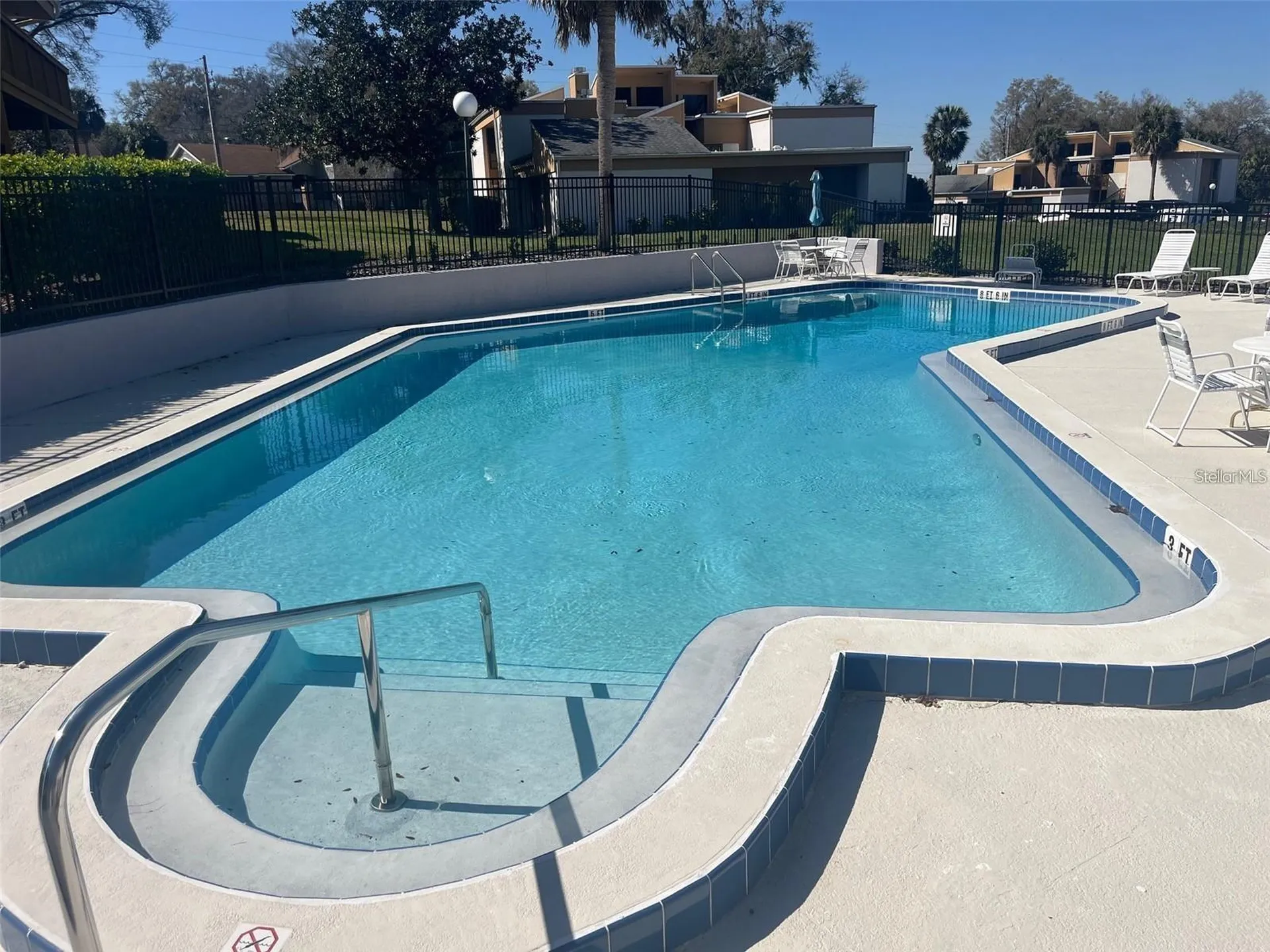 1051 S Highland Street Mount Dora FL 32757