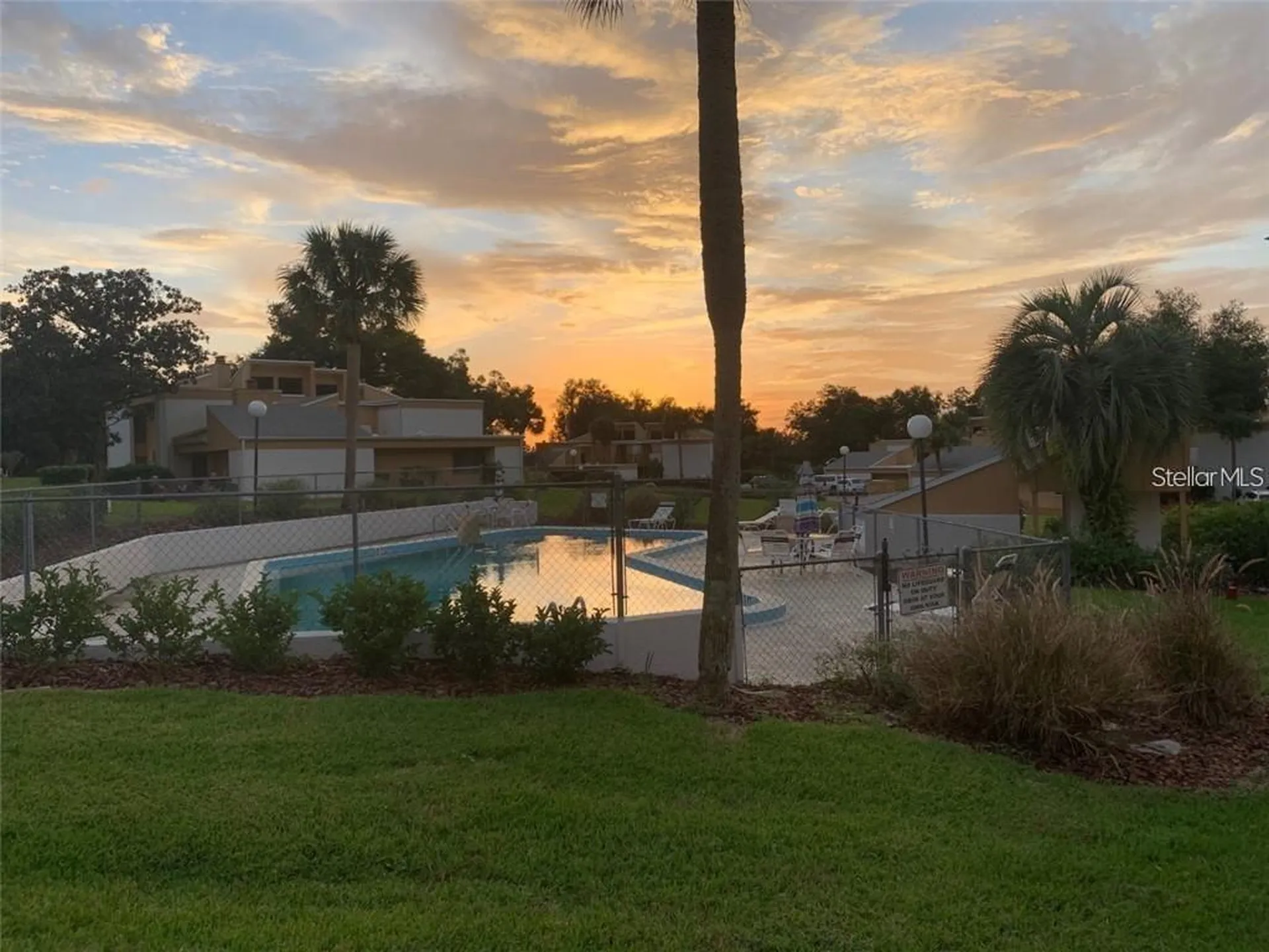 1051 S Highland Street Mount Dora FL 32757