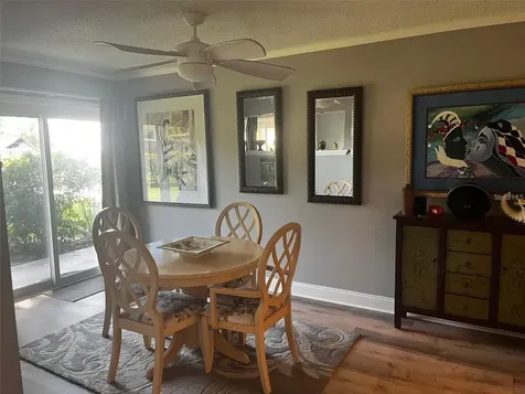 1051 S Highland Street Mount Dora FL 32757