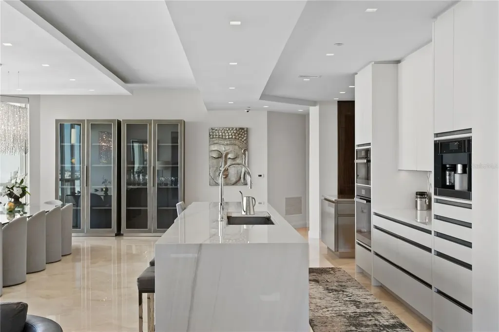 450 Knights Run Avenue Tampa FL 33602