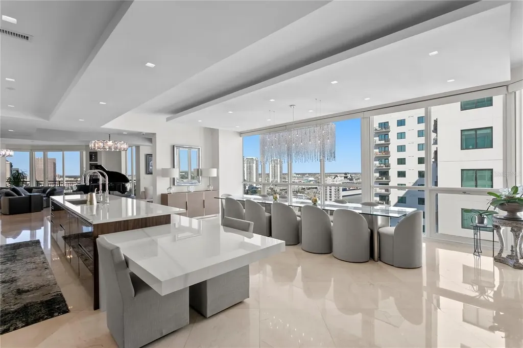 450 Knights Run Avenue Tampa FL 33602