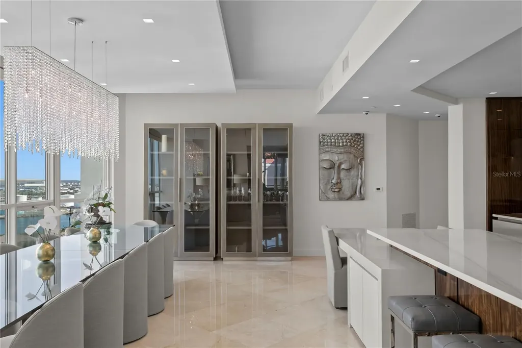 450 Knights Run Avenue Tampa FL 33602