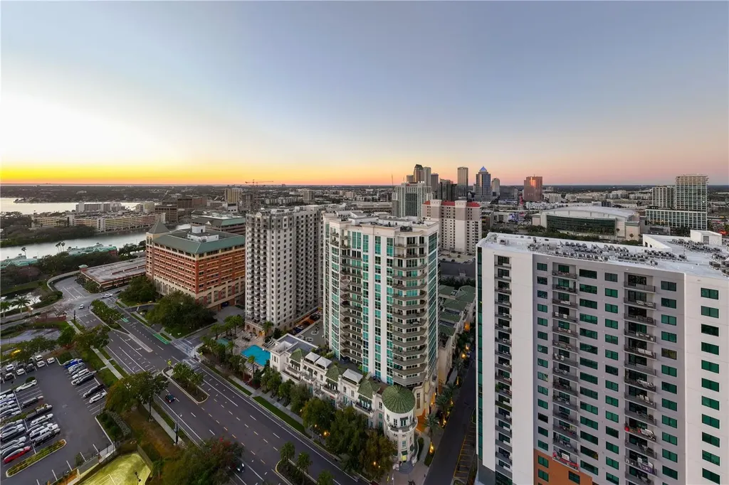 450 Knights Run Avenue Tampa FL 33602