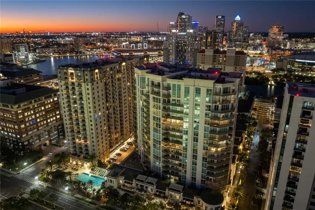 450 Knights Run Avenue Tampa FL 33602