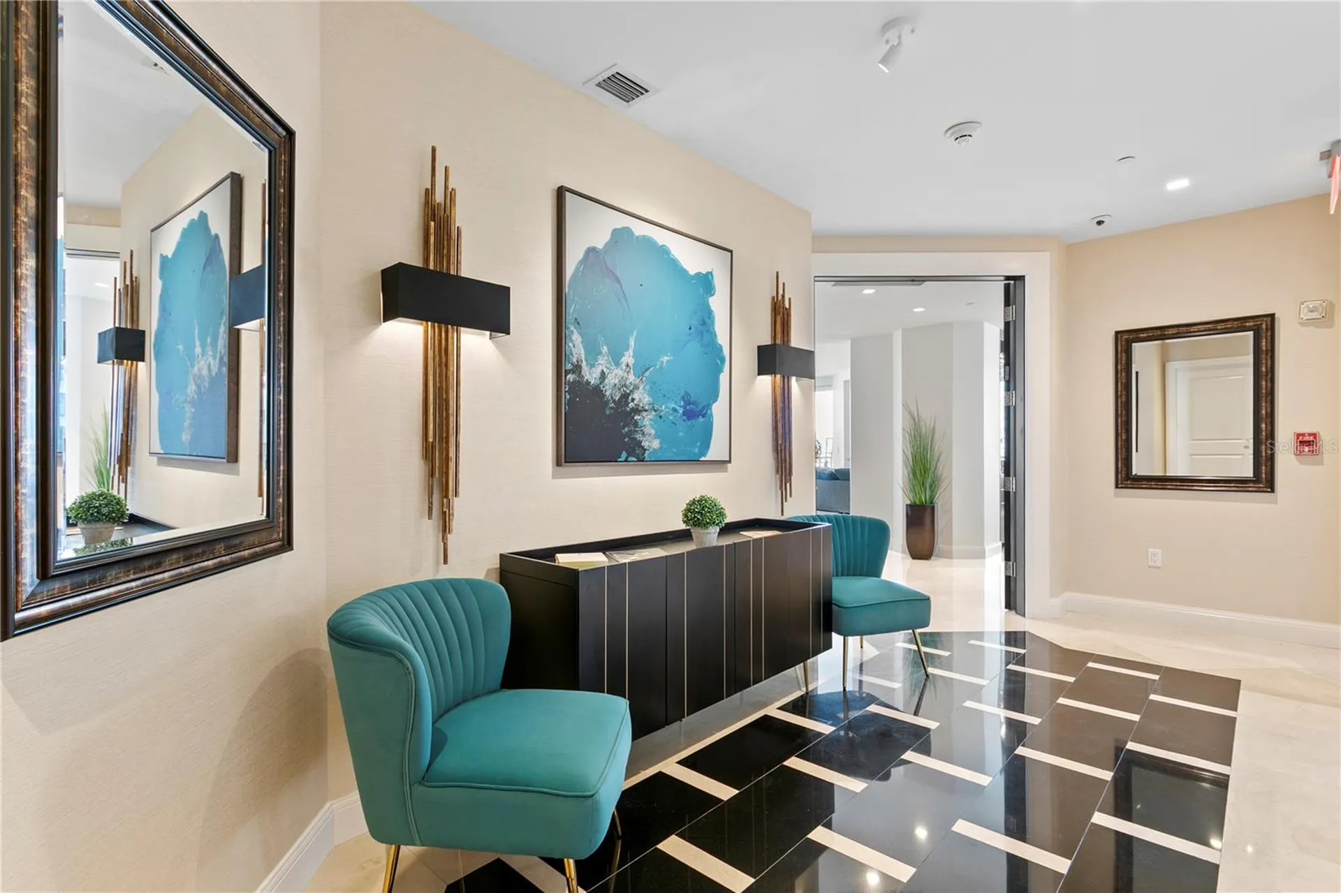 450 Knights Run Avenue Tampa FL 33602