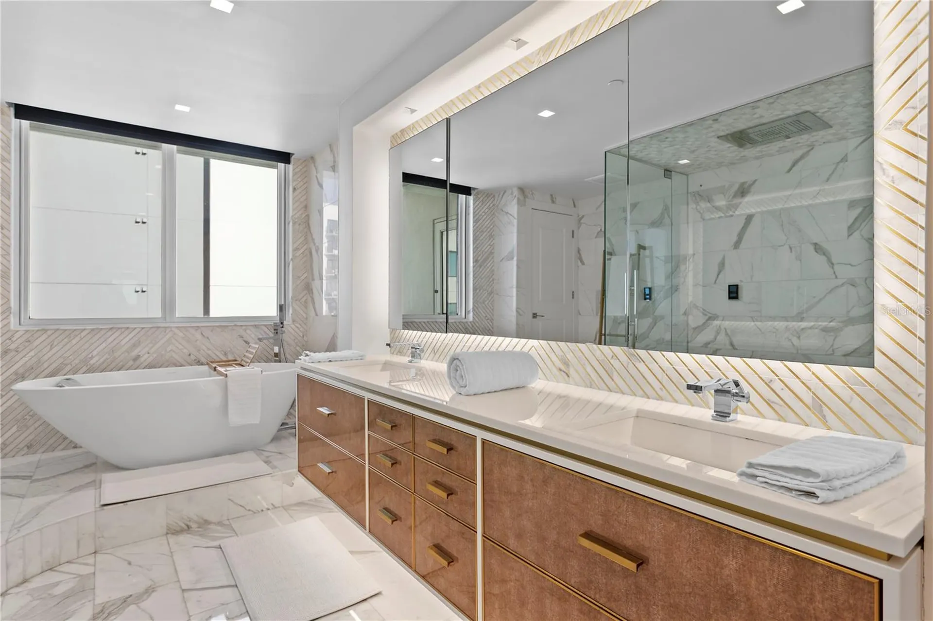 450 Knights Run Avenue Tampa FL 33602