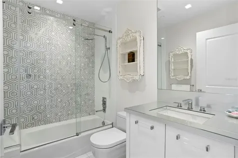 450 Knights Run Avenue Tampa FL 33602