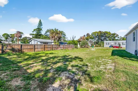 3242 Roxborough Avenue Clearwater FL 33762