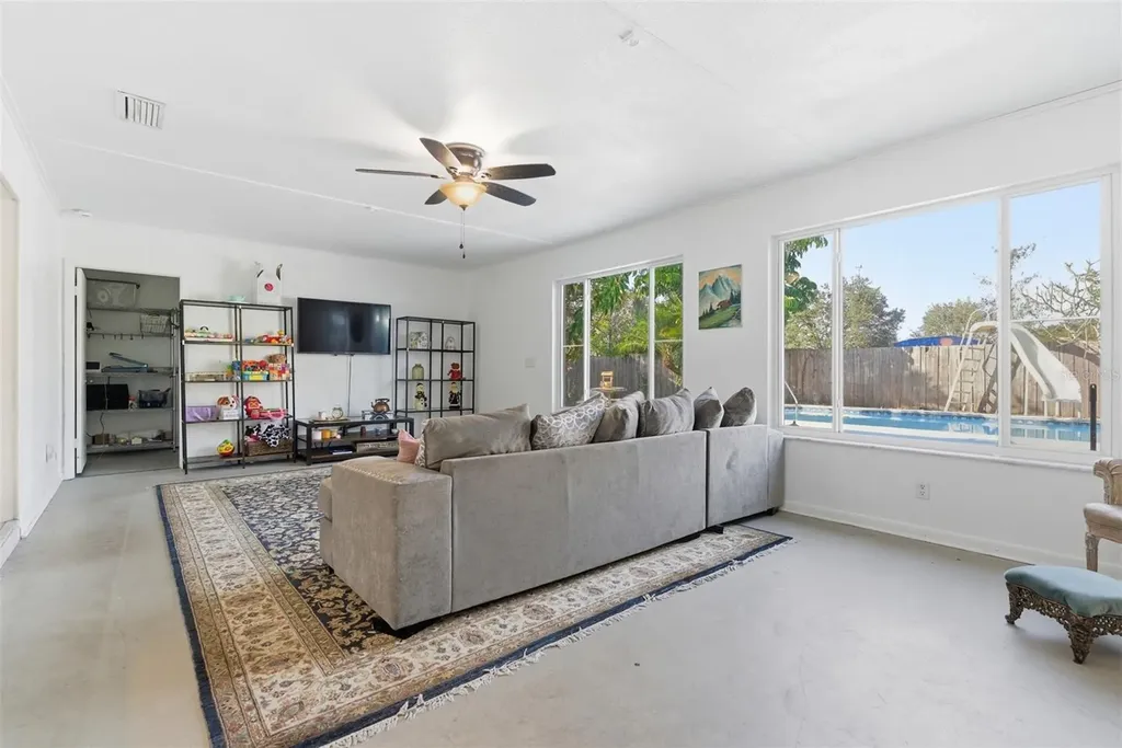 2019 W Jorome Drive Tampa FL 33612