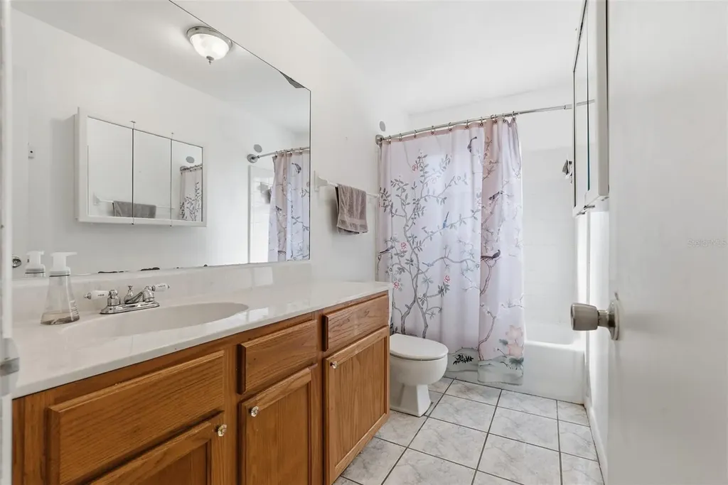 2019 W Jorome Drive Tampa FL 33612