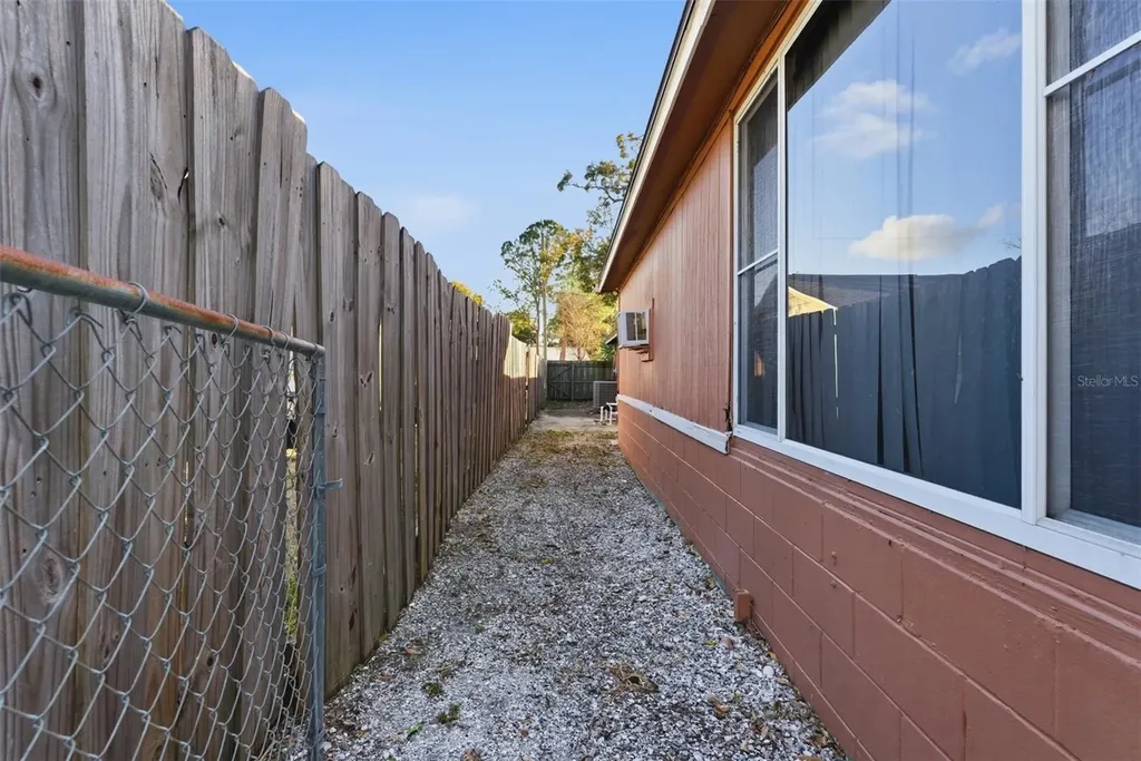2019 W Jorome Drive Tampa FL 33612