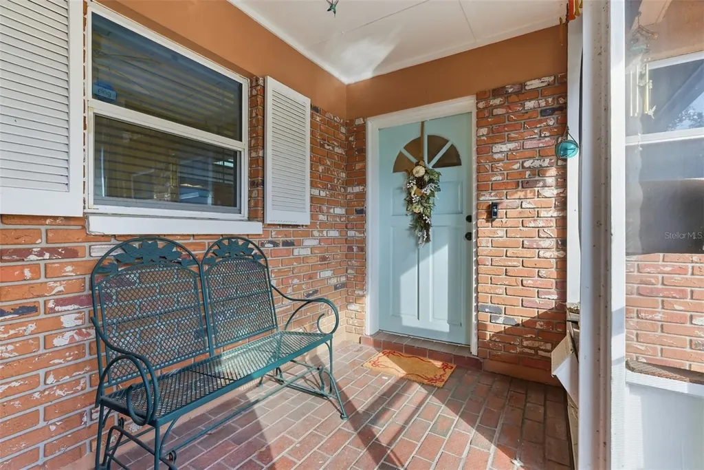 2019 W Jorome Drive Tampa FL 33612