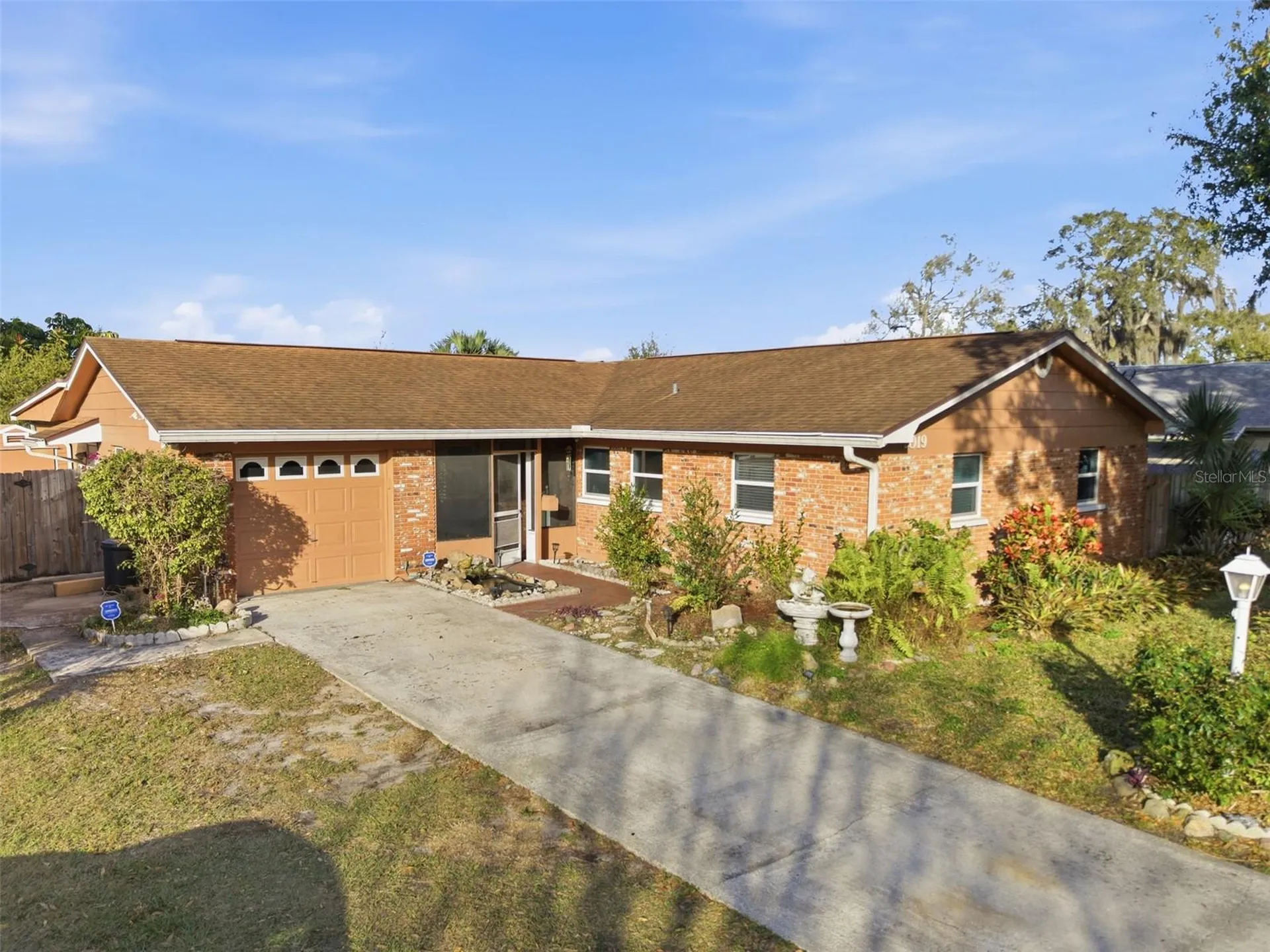 2019 W Jorome Drive Tampa FL 33612