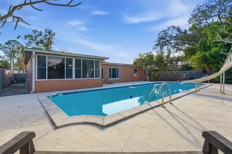 2019 W Jorome Drive Tampa FL 33612