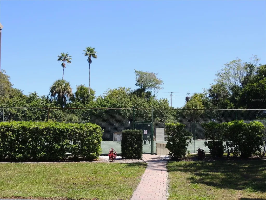 324 Timberlake Drive Bradenton FL 34210