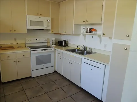 324 Timberlake Drive Bradenton FL 34210