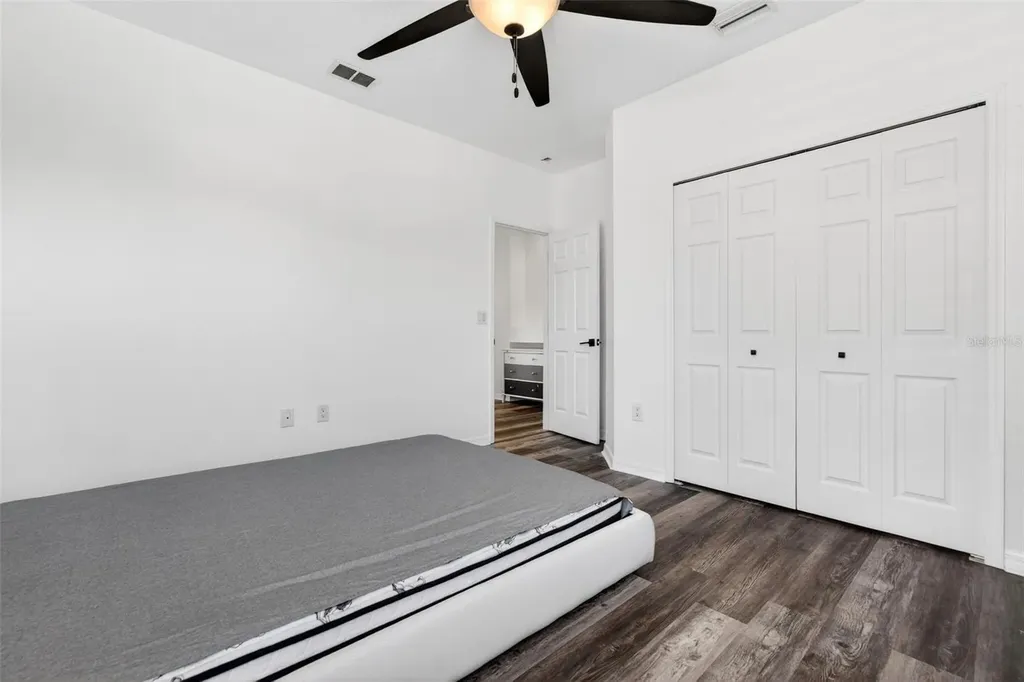 8111 Santa Rosa Court Sarasota FL 34243
