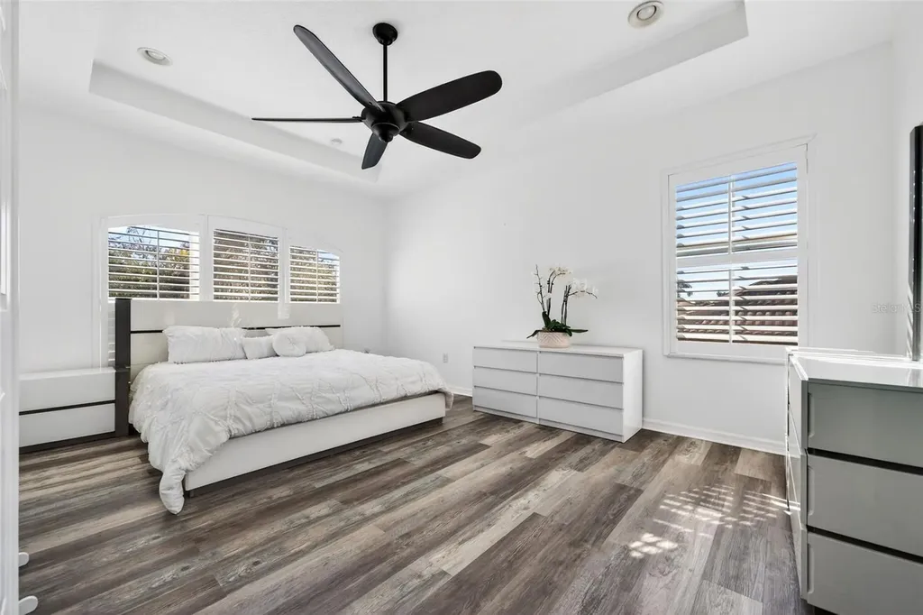 8111 Santa Rosa Court Sarasota FL 34243