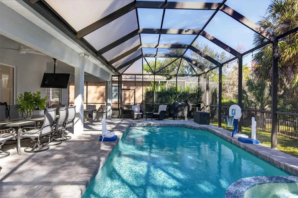 8111 Santa Rosa Court Sarasota FL 34243