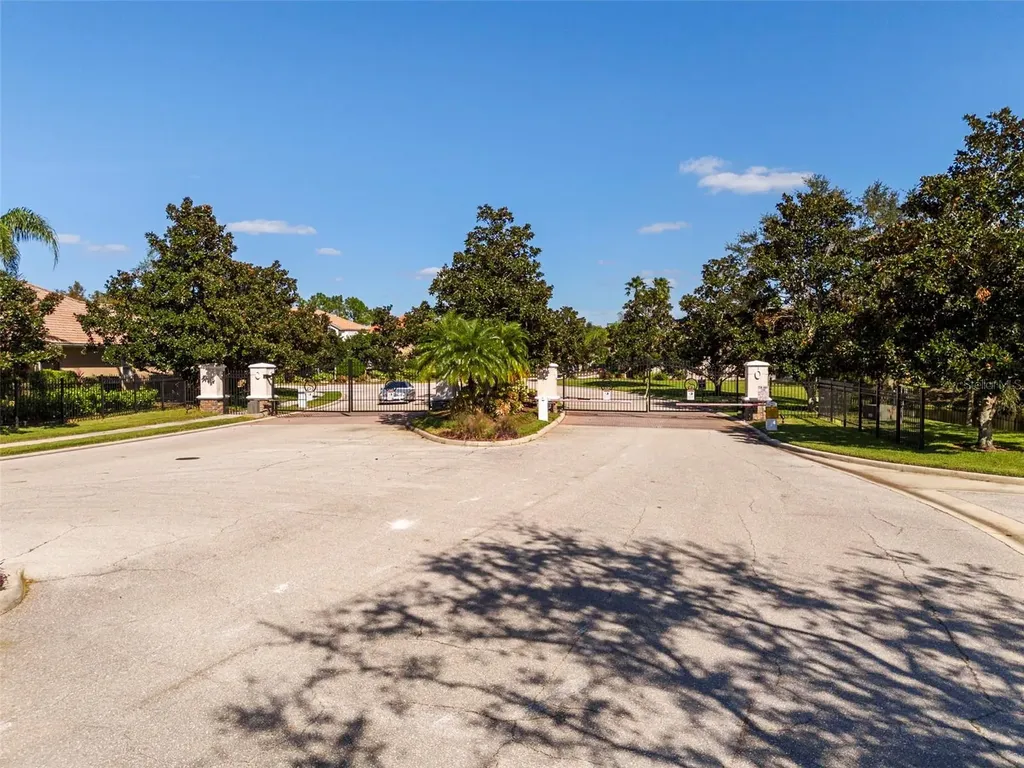 8111 Santa Rosa Court Sarasota FL 34243