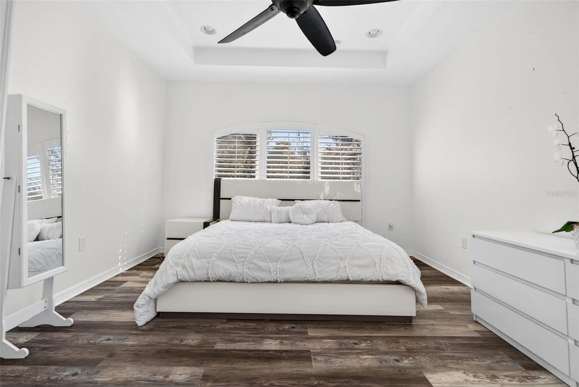 8111 Santa Rosa Court Sarasota FL 34243