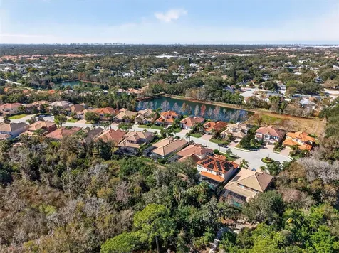 8111 Santa Rosa Court Sarasota FL 34243