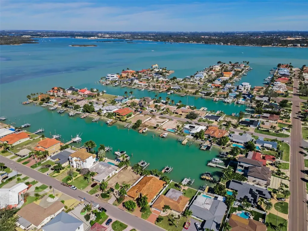 12155 5th Street E Treasure Island FL 33706