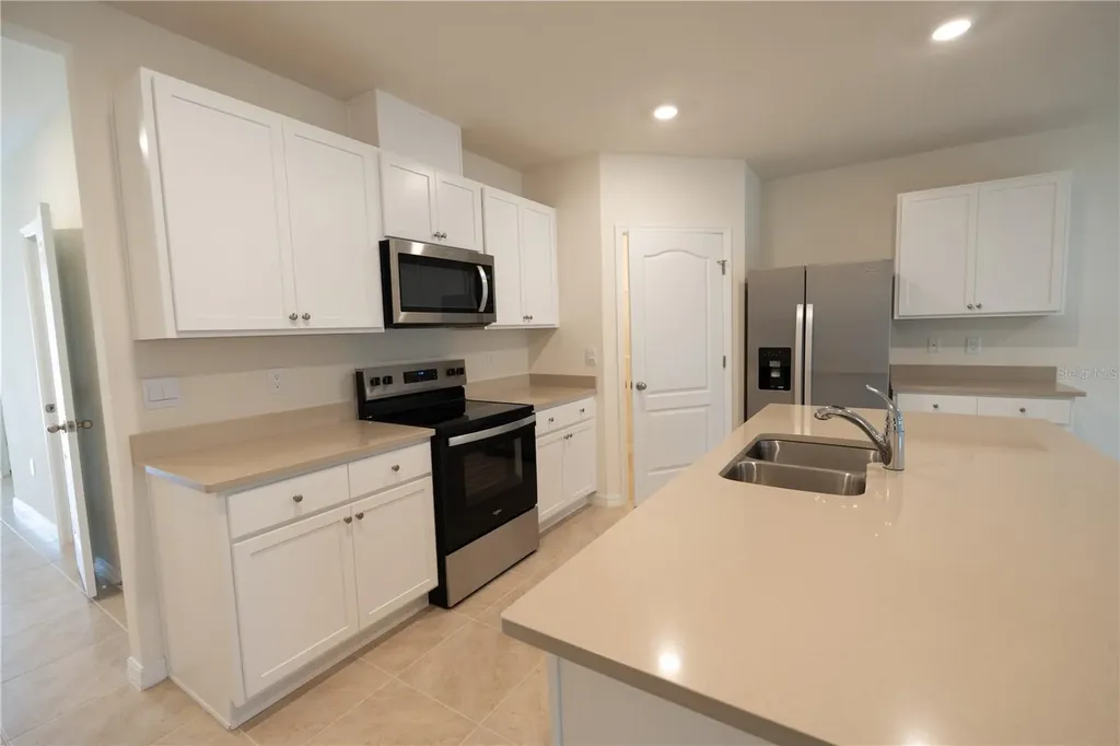 444 Taylor Groves Drive Lake Wales FL 33898