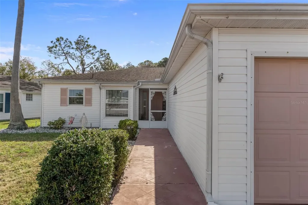 29314 Princeville Drive San Antonio FL 33576