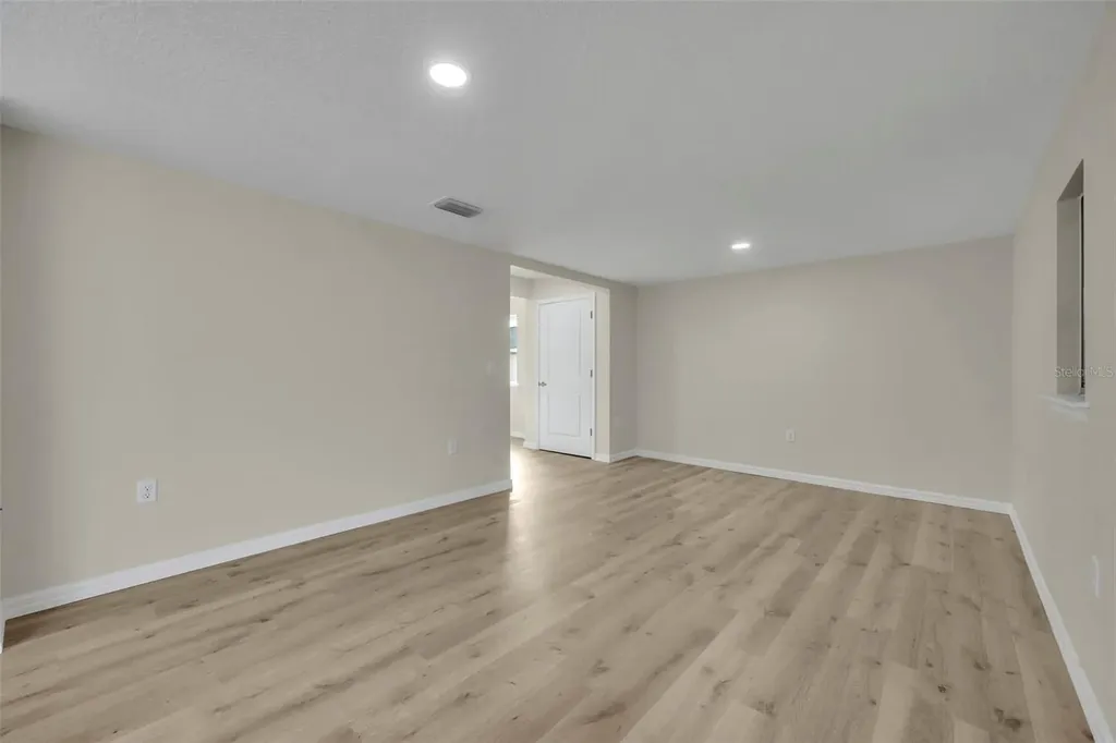 31201 Merry Road Tavares FL 32778