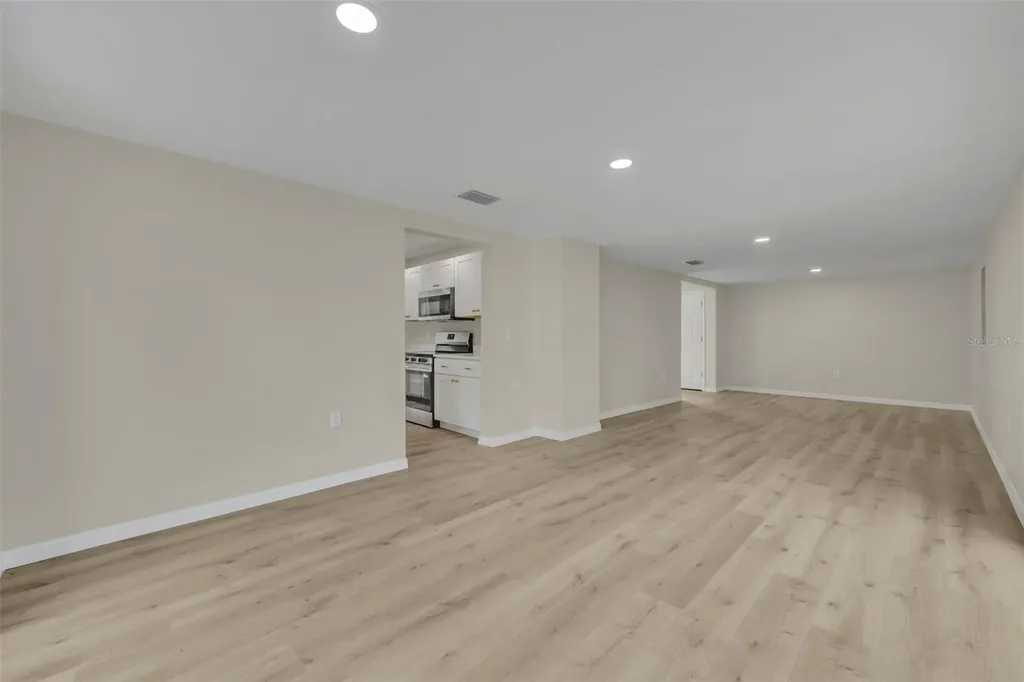 31201 Merry Road Tavares FL 32778