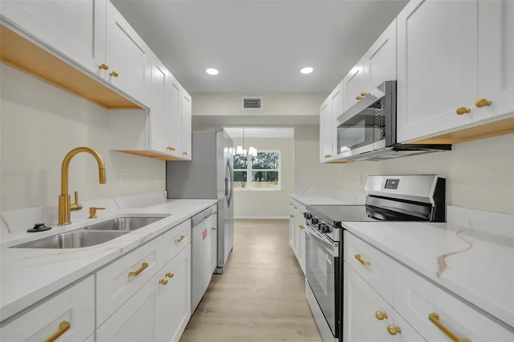 31201 Merry Road Tavares FL 32778