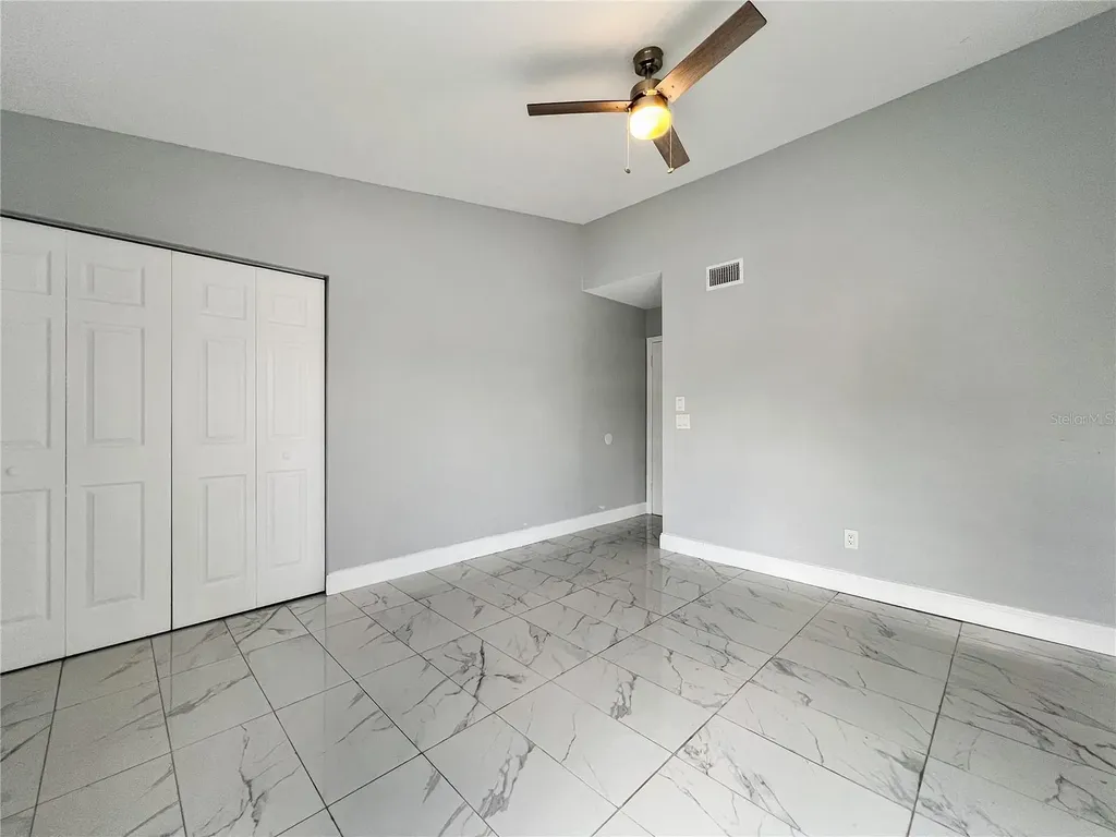 2482 Lakeway Branch Drive Orlando FL 32839