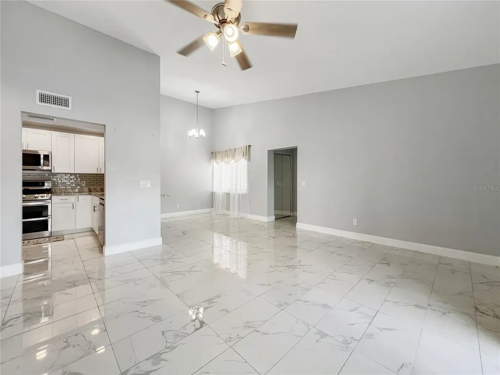 2482 Lakeway Branch Drive Orlando FL 32839