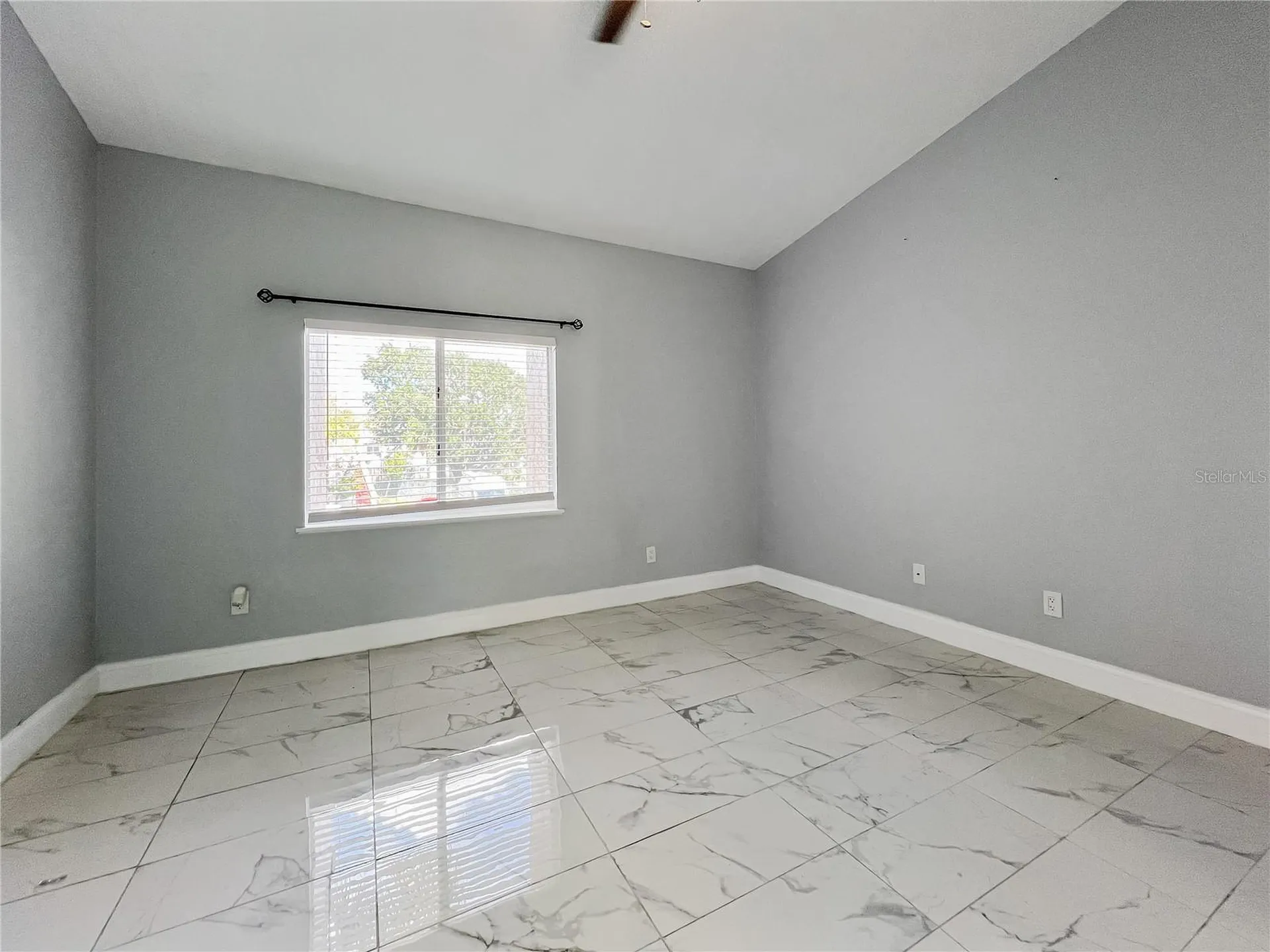 2482 Lakeway Branch Drive Orlando FL 32839