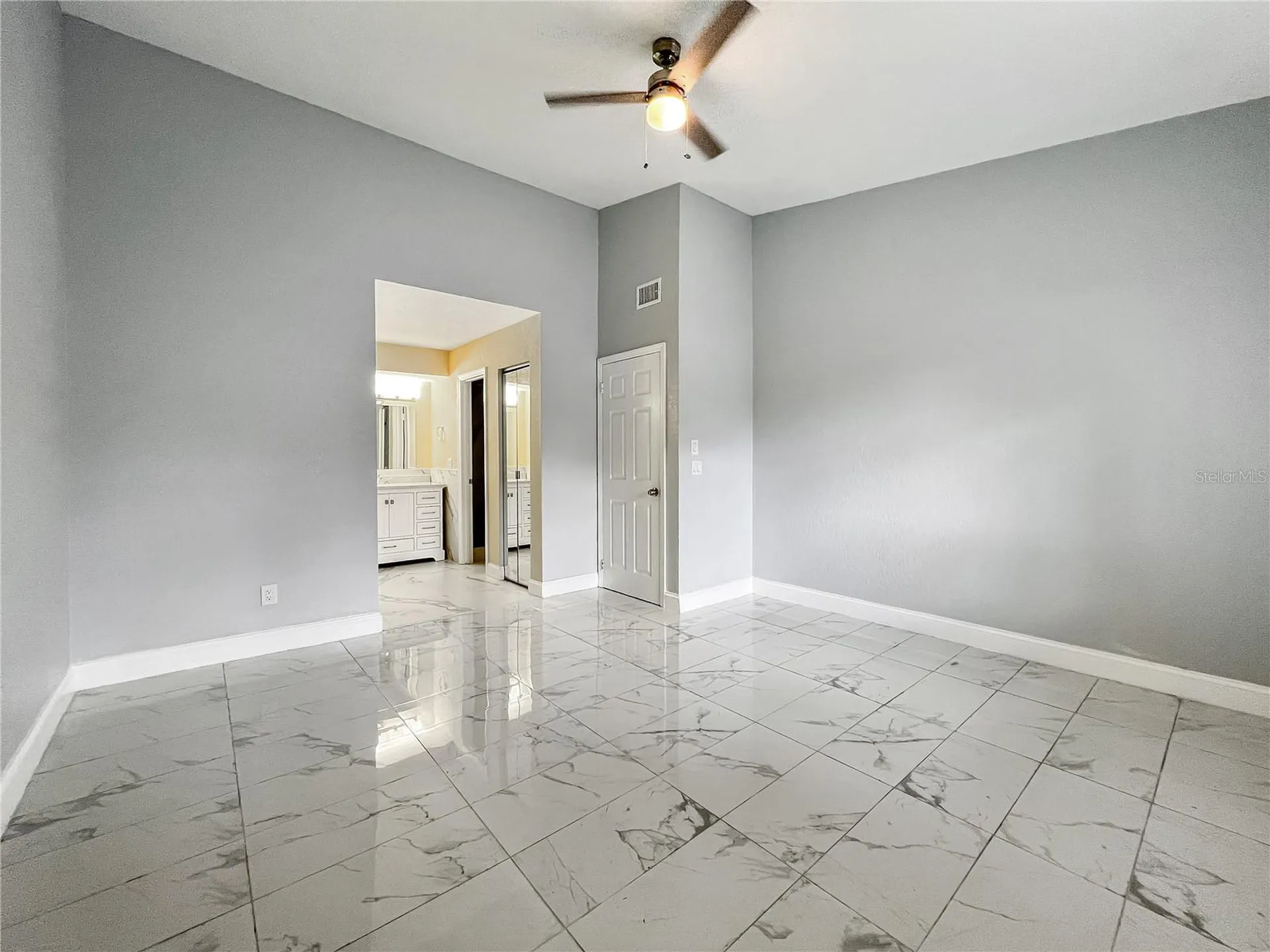 2482 Lakeway Branch Drive Orlando FL 32839