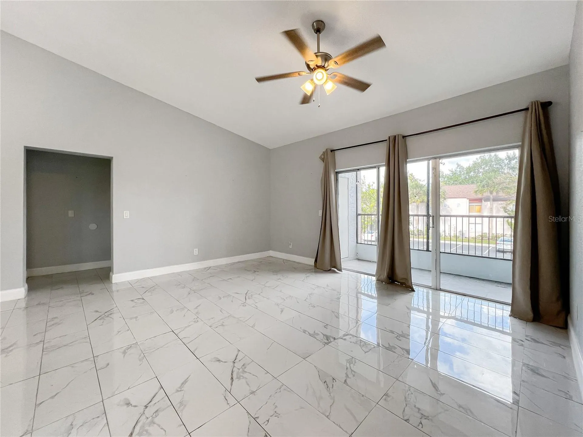 2482 Lakeway Branch Drive Orlando FL 32839