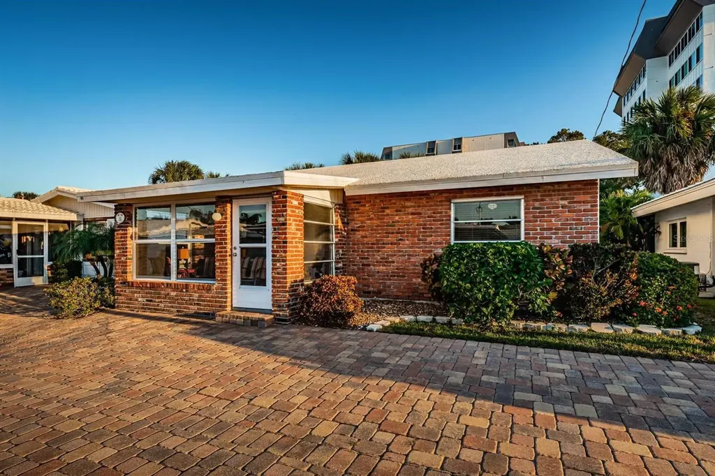6020 Midnight Pass Road Sarasota FL 34242
