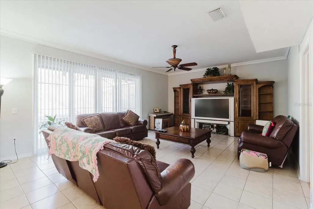 2717 Avon River Drive Valrico FL 33596