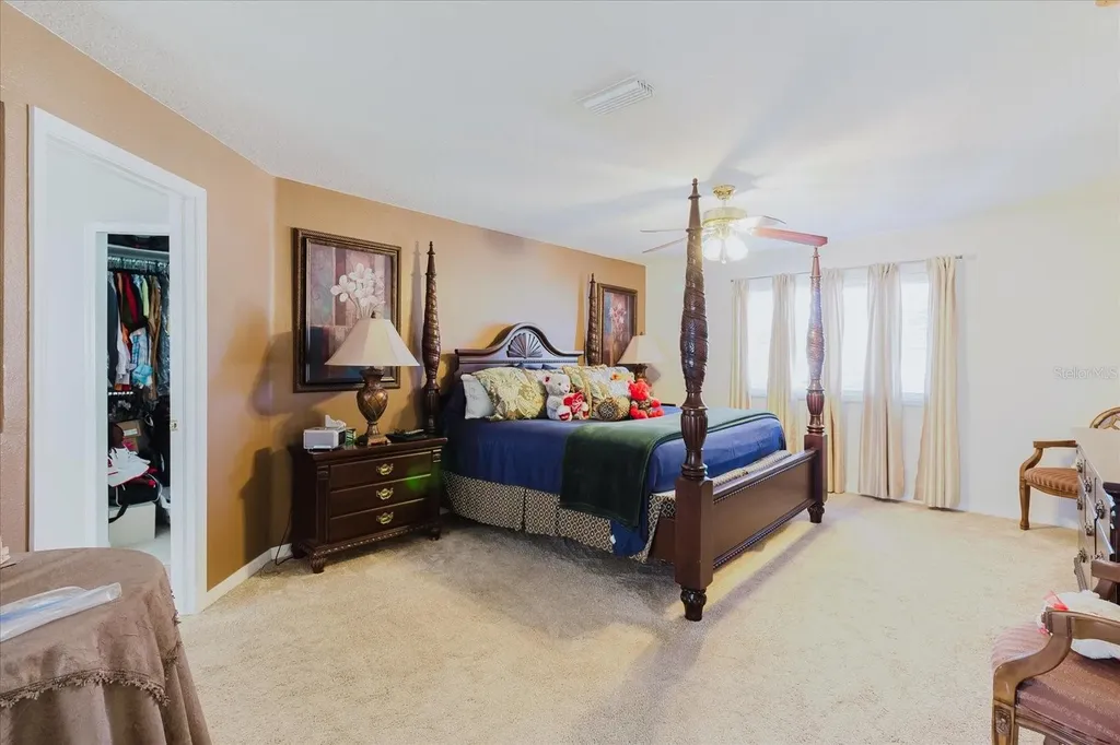 2717 Avon River Drive Valrico FL 33596