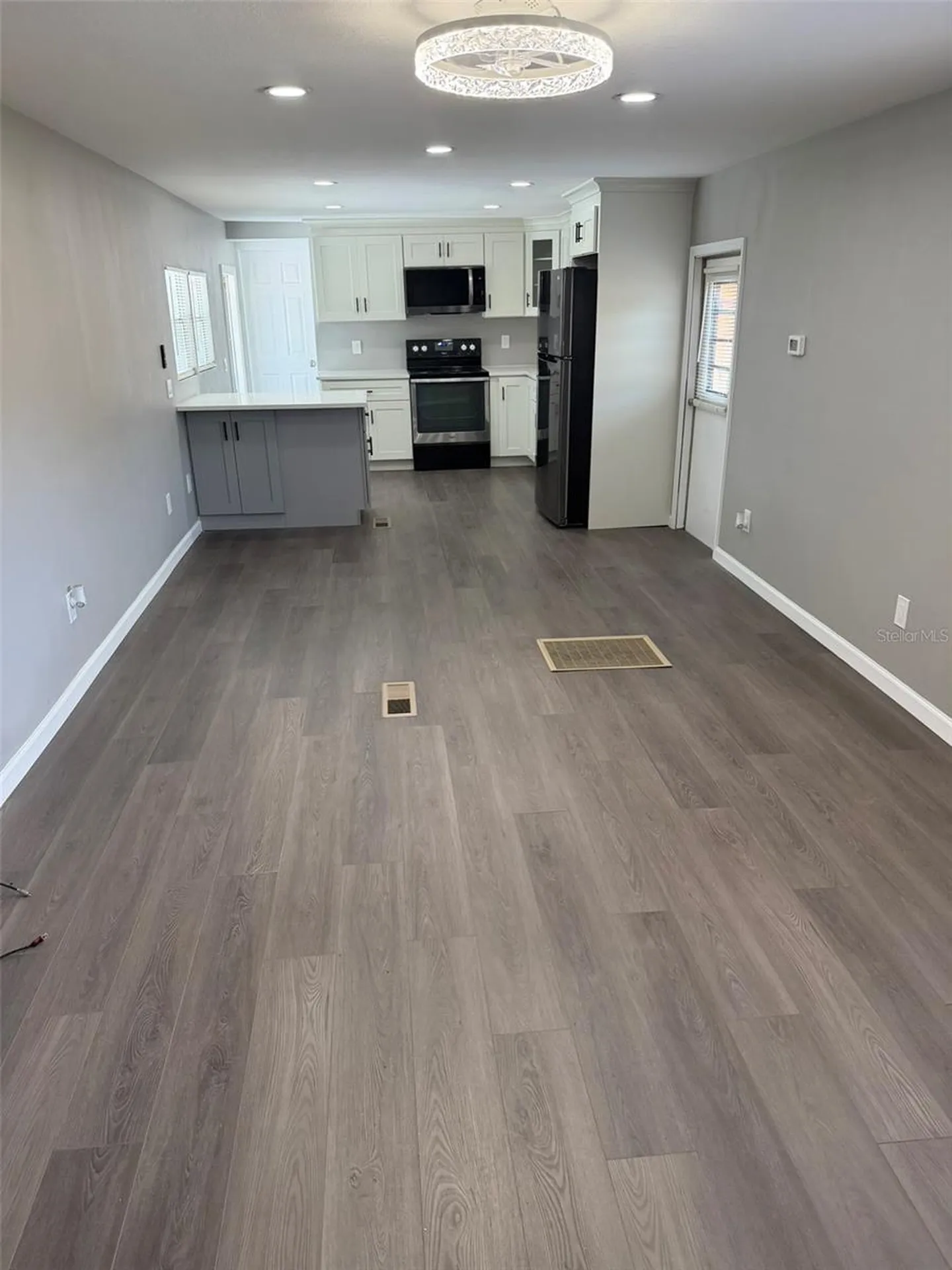 9860 5th Avenue Orlando FL 32824