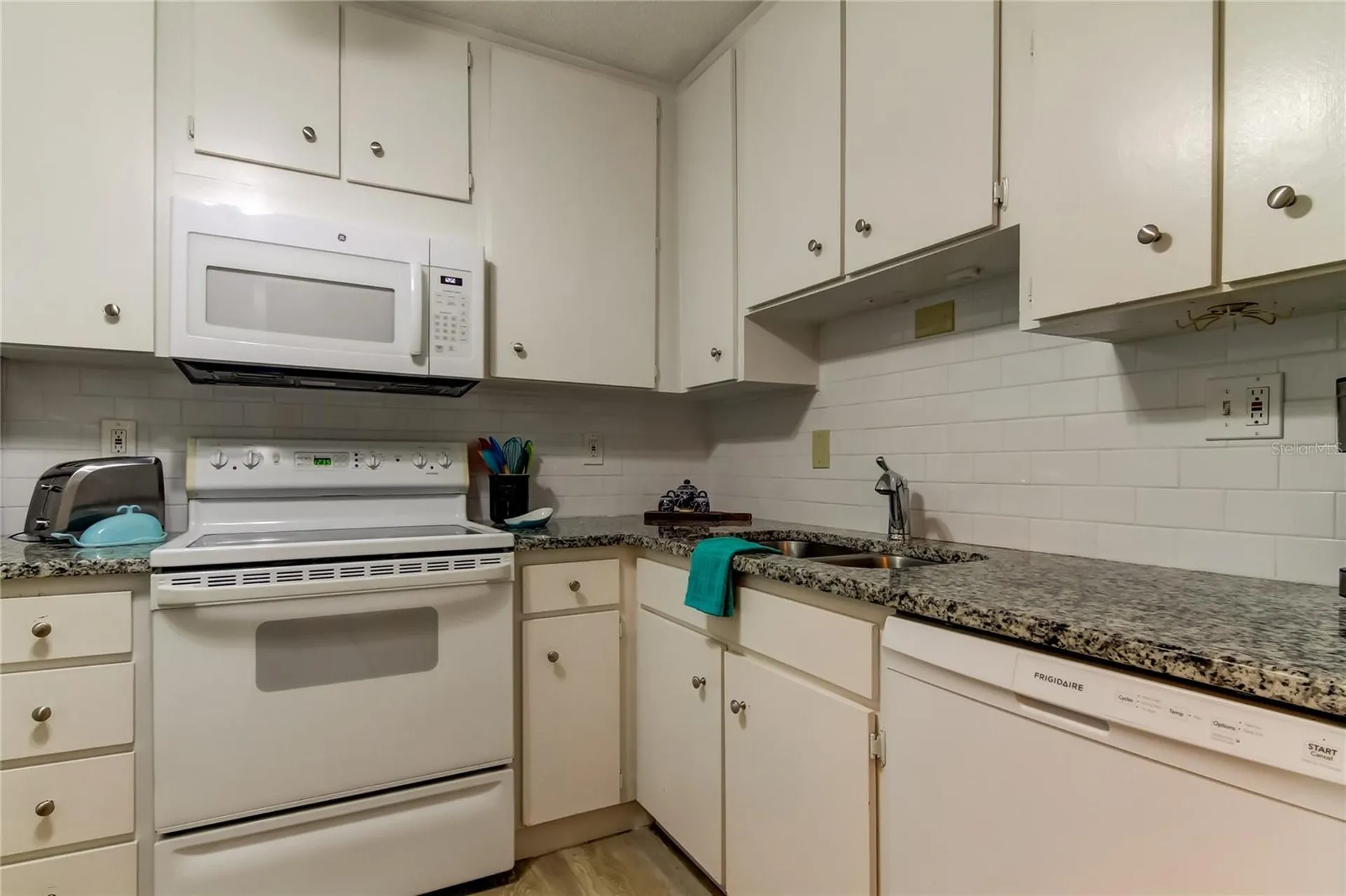 2700 Bayshore Boulevard Dunedin FL 34698
