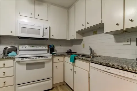 2700 Bayshore Boulevard Dunedin FL 34698
