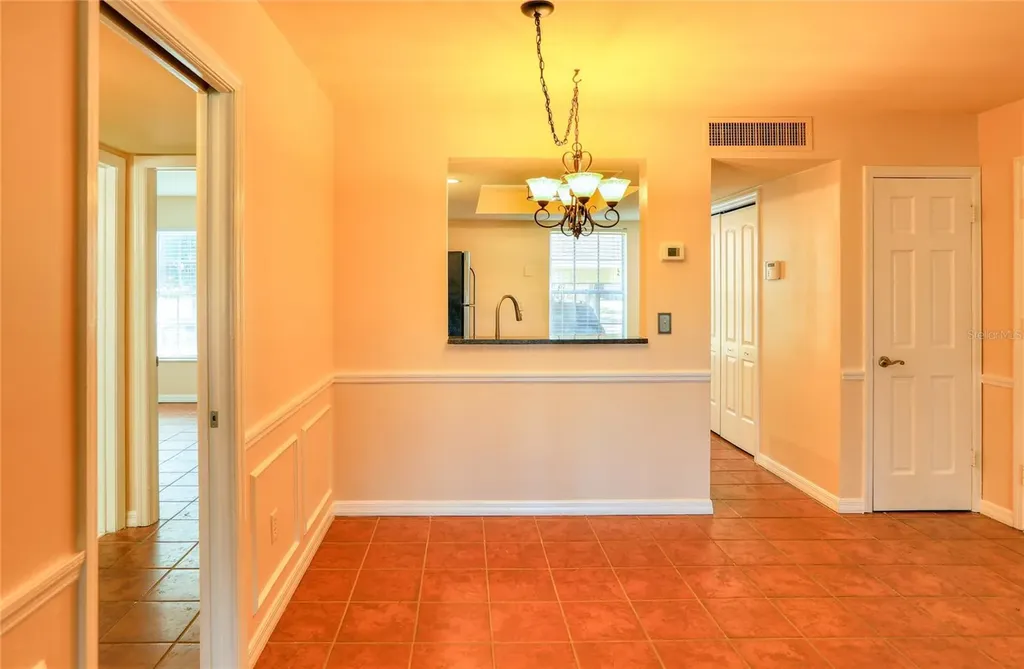 10374 Carrollwood Lane Tampa FL 33618