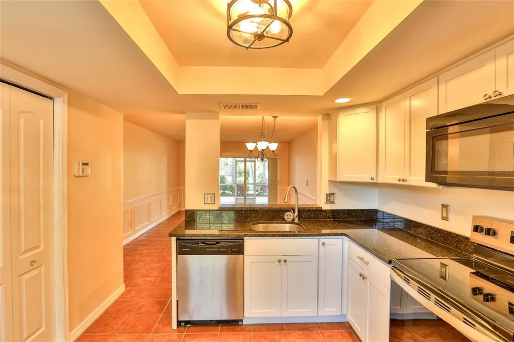 10374 Carrollwood Lane Tampa FL 33618