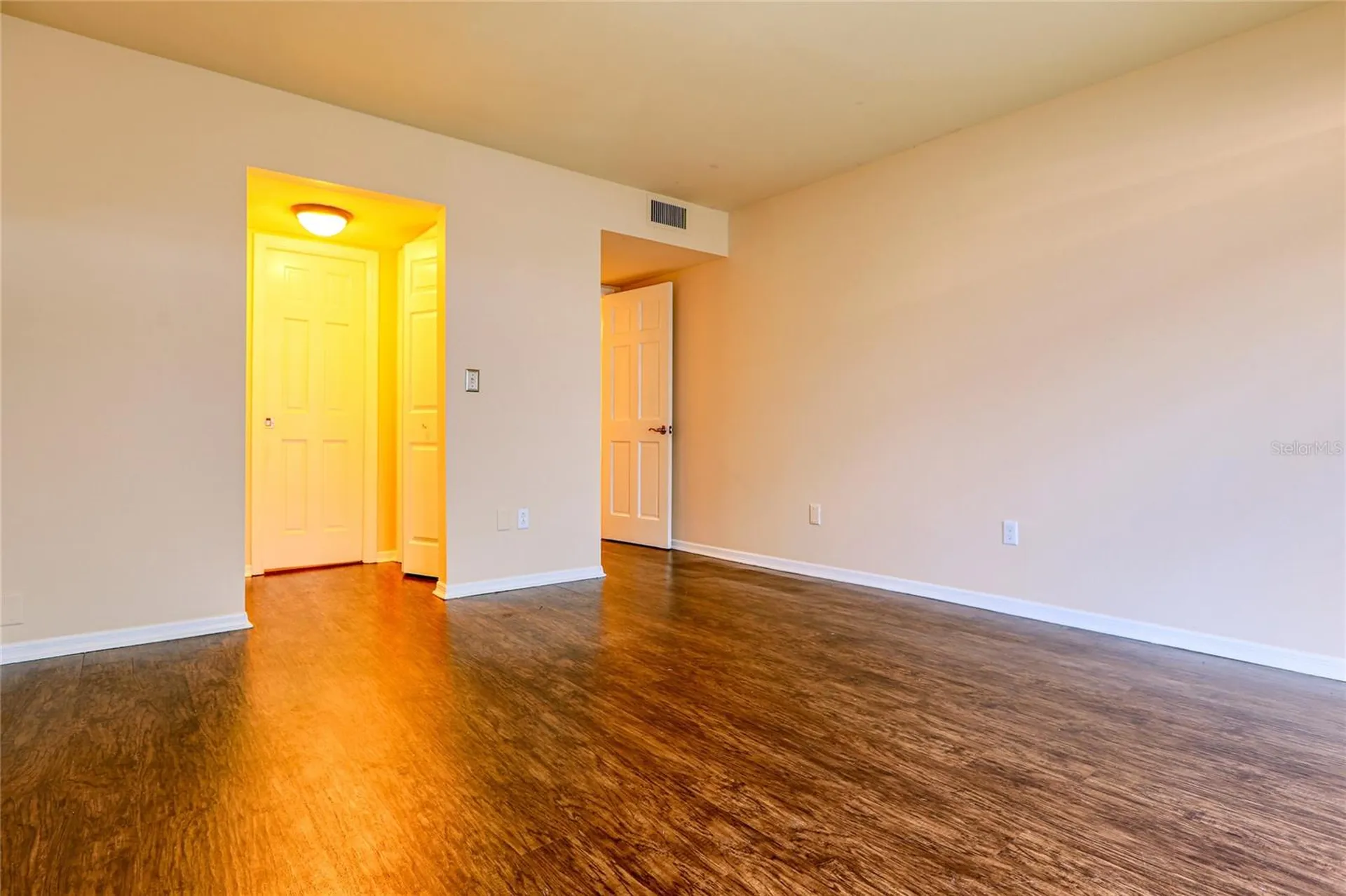 10374 Carrollwood Lane Tampa FL 33618