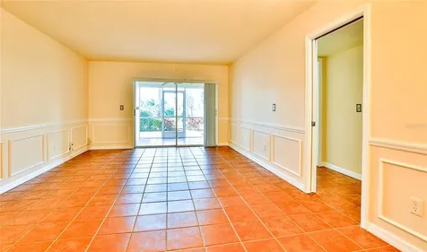 10374 Carrollwood Lane Tampa FL 33618